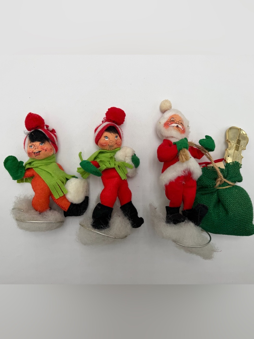 Vintage Annalee Mobilitee Ice Skating Dolls Lot 3 Santa Children Christmas